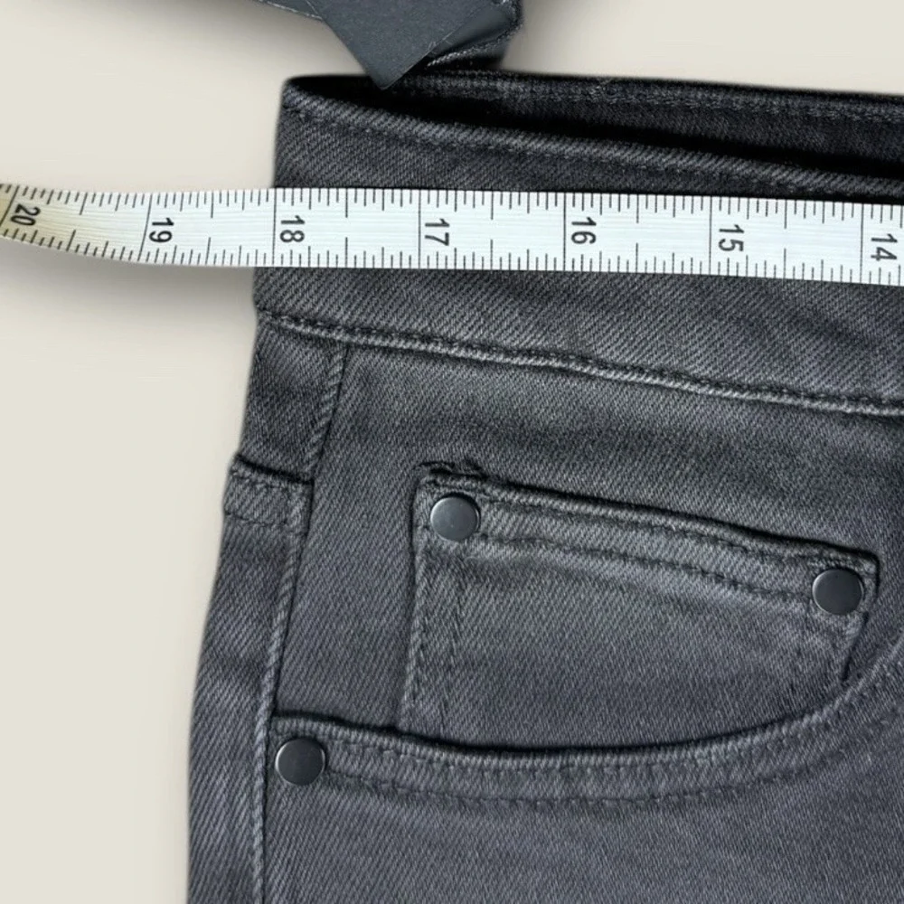 Homme Femme Distressed & Logo‎ Patch Jeans BRAND NEW Sz 36 Denim Black